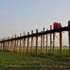 Pont d’U Bein : le plus long pont en Teck du monde, 1 200 mètres, construit en 1849 avec des billes récupérées lors d’un déménagement d’une cité royale, Mandalay (Birmanie)