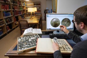 Département des Monnaies, médailles et antiques de la BnF.