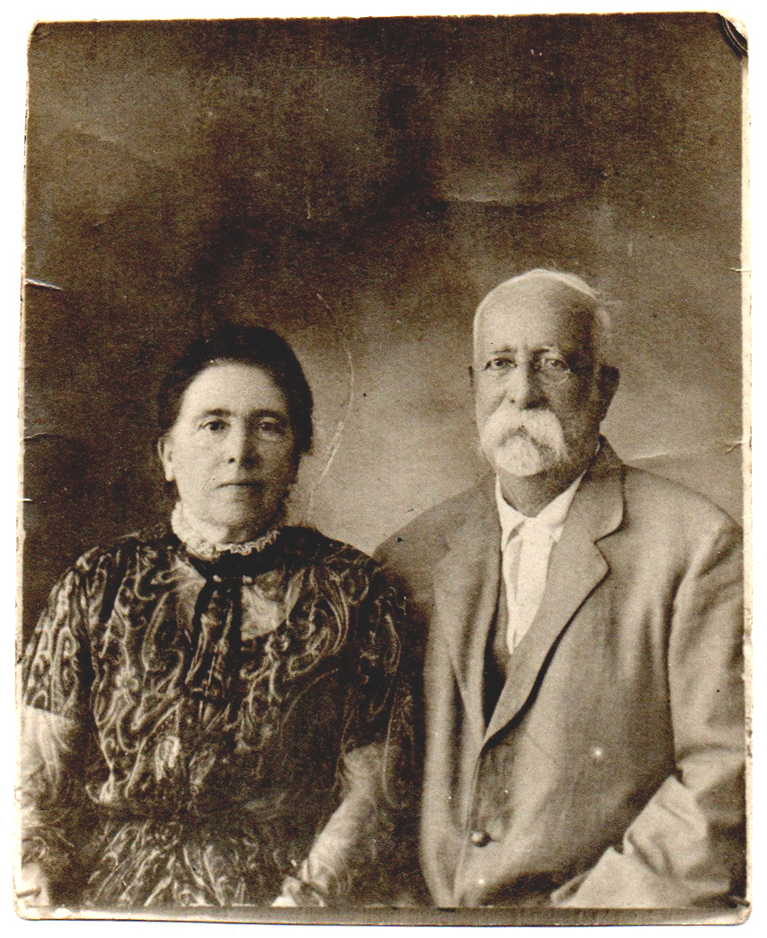 Émile Gilliéron père et son épouse Joséphine Zoecchi, à Athènes (vers 1915).